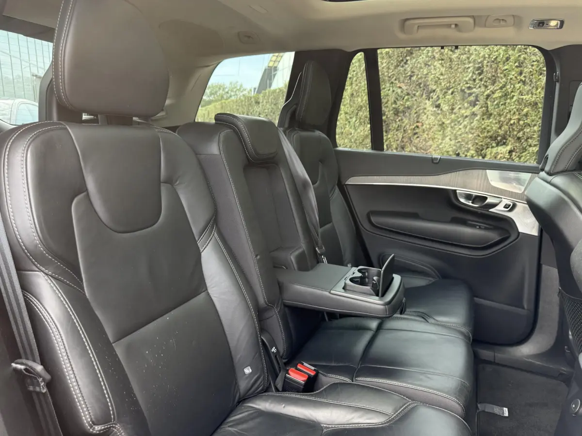 T8 Recharge AWD Inscription B&W Audio Luchtvering
