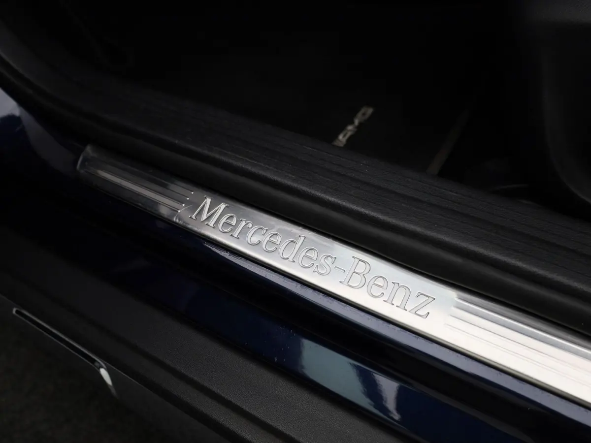 180 Business Solution AMG | Panoramadak | Achteruitrijcamera | Parkeersensoren | Stoelverwarming | Lichtmetalen Velgen | Trekhaak |
