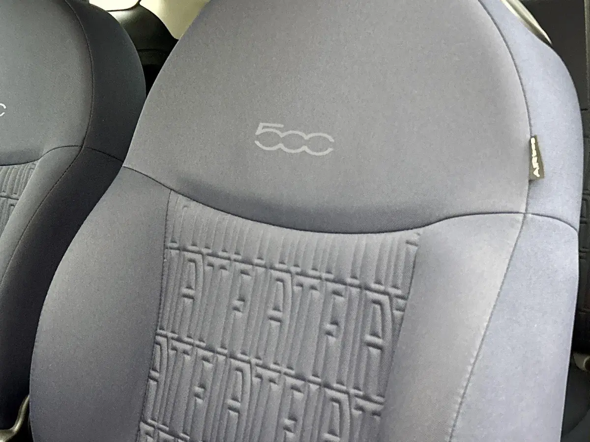 1.0 Hybrid Cult | Airco | Navigatie | Lichtmetalen velgen