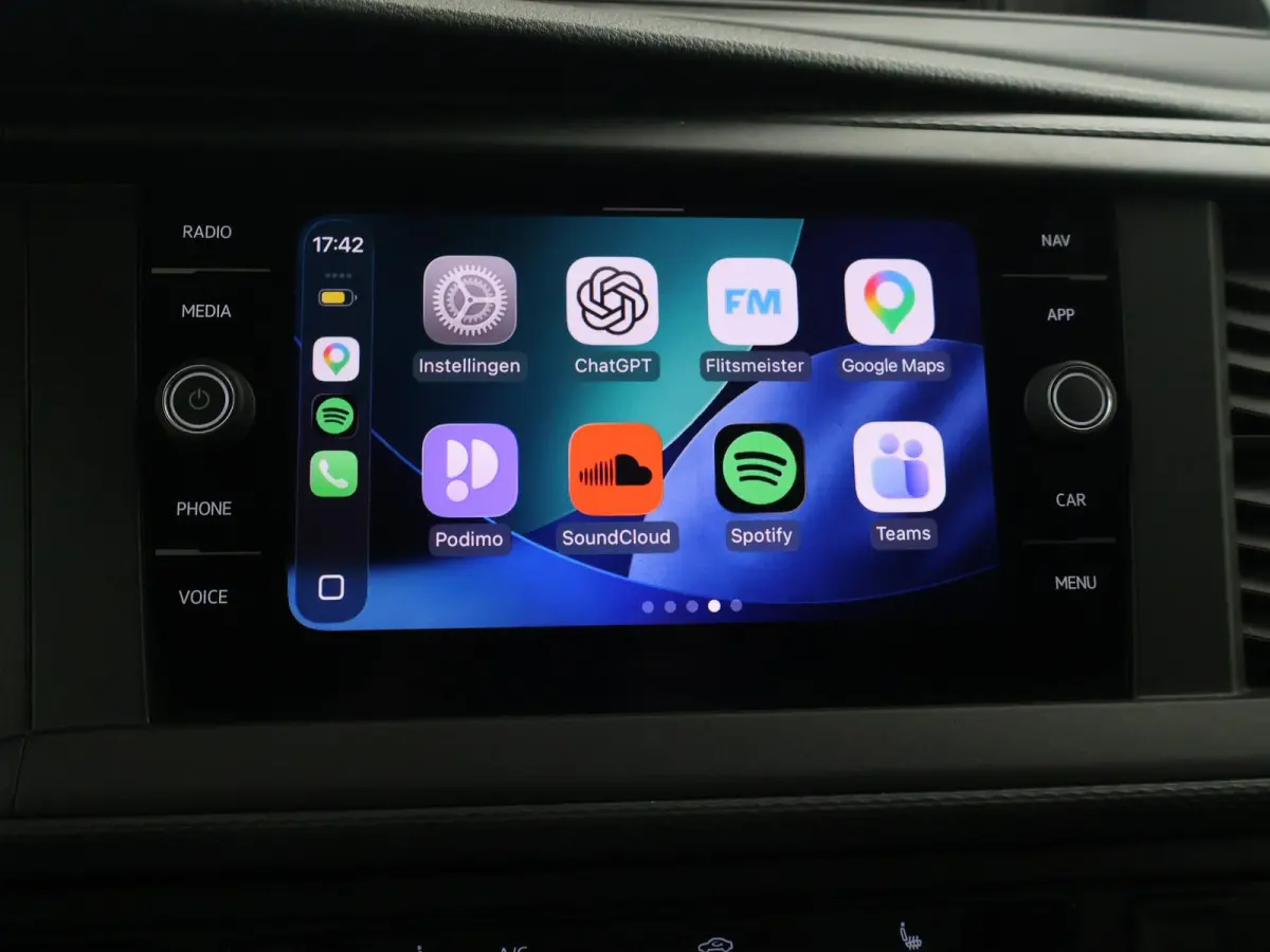 2.0 TDI L2H1 150 PK DSG AUT. + WP INRICHTING | GLOBELYST 4 | STANDKACHEL | ADAPTIVE CRUISE | CARPLAY | LED | STOELVERW.