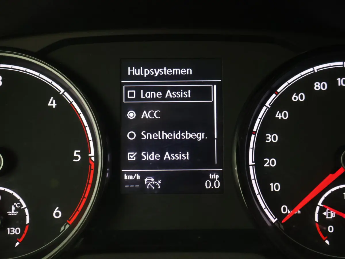 2.0 TDI L2H1 150 PK DSG AUT. + WP INRICHTING | GLOBELYST 4 | STANDKACHEL | ADAPTIVE CRUISE | CARPLAY | LED | STOELVERW.