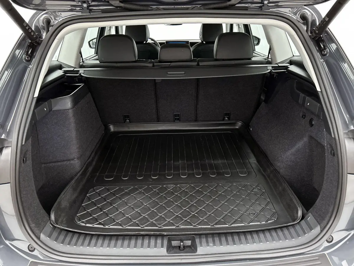 1.5 eHybrid Life Edition | 204 PK | Soh 97% | Apple Carplay / Android Auto | Stoelverwarming | Stuurverwarming | Parkeercamera | Digital Cockpit Pro |