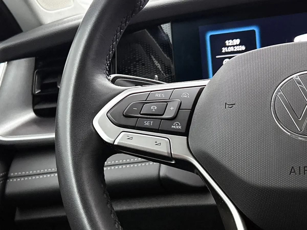 1.5 eHybrid Life Edition | 204 PK | Soh 97% | Apple Carplay / Android Auto | Stoelverwarming | Stuurverwarming | Parkeercamera | Digital Cockpit Pro |