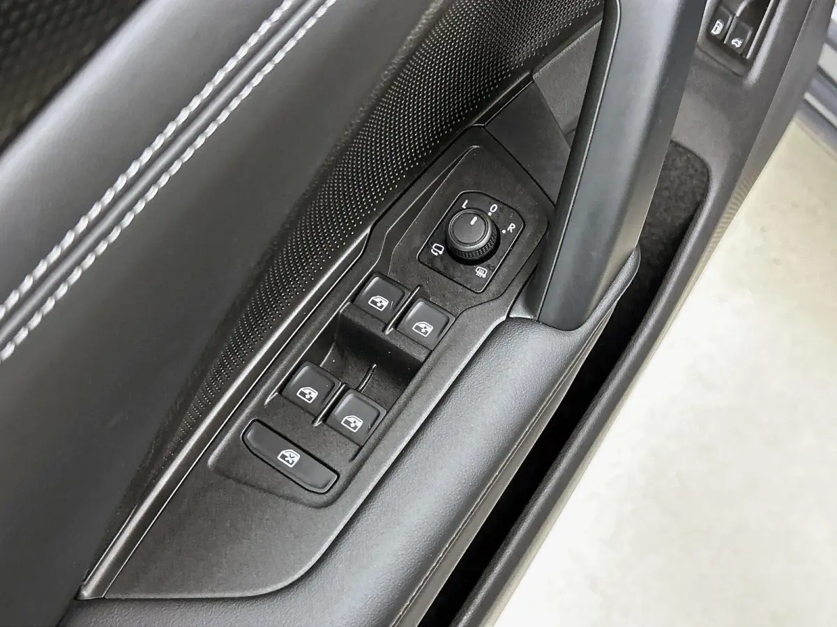 1.5 eHybrid Life Edition | 204 PK | Soh 97% | Apple Carplay / Android Auto | Stoelverwarming | Stuurverwarming | Parkeercamera | Digital Cockpit Pro |
