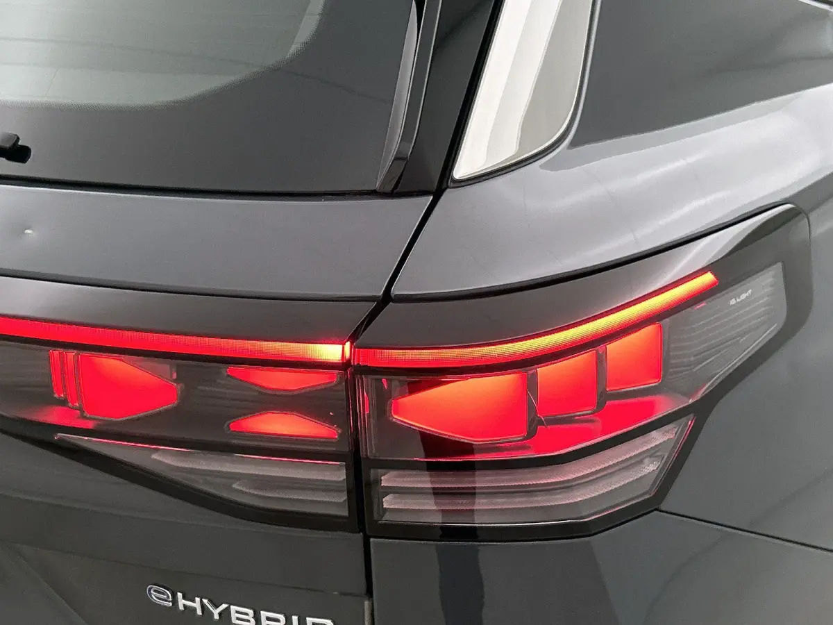 1.5 eHybrid Life Edition | 204 PK | Soh 97% | Apple Carplay / Android Auto | Stoelverwarming | Stuurverwarming | Parkeercamera | Digital Cockpit Pro |