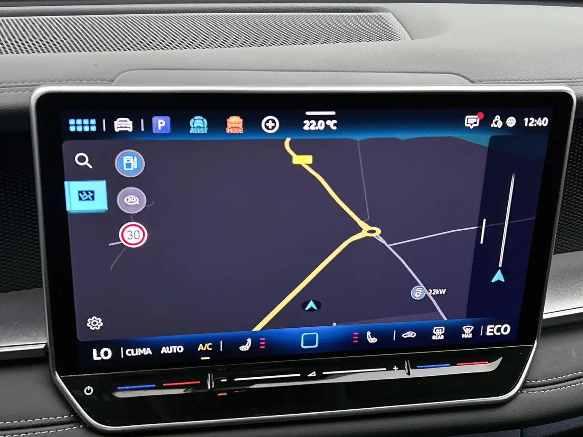 1.5 eHybrid Life Edition | 204 PK | Soh 97% | Apple Carplay / Android Auto | Stoelverwarming | Stuurverwarming | Parkeercamera | Digital Cockpit Pro |