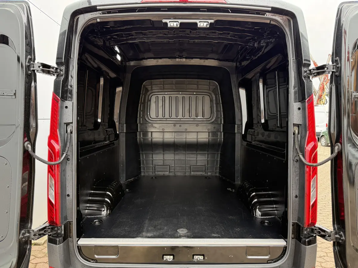 77kWh 204PK Nieuw model! Dubbele Cabine 7 Stoelen 300km WLTP L3H2 Adaptieve Cruise LED Snelladen stoel+stuur verwarming Carplay Camera