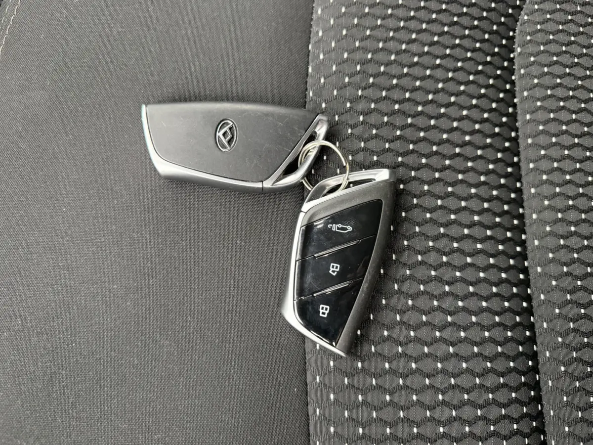 77kWh 204PK Nieuw model! Dubbele Cabine 7 Stoelen 300km WLTP L3H2 Adaptieve Cruise LED Snelladen stoel+stuur verwarming Carplay Camera