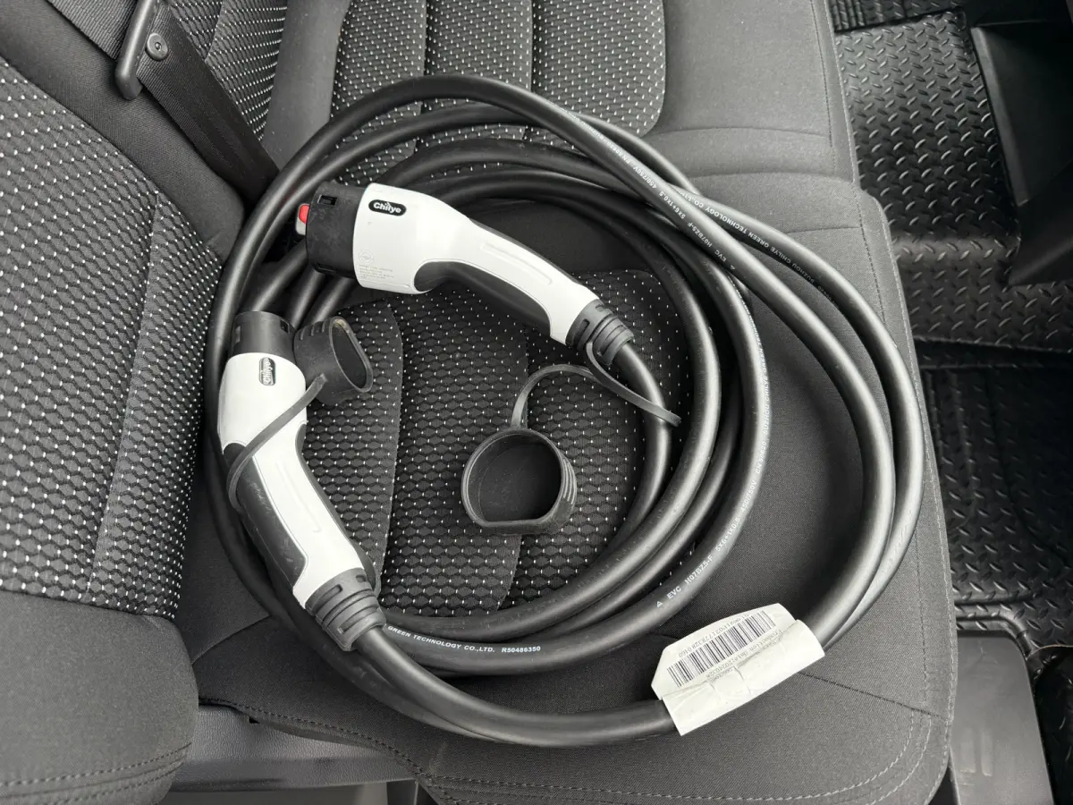 77kWh 204PK Nieuw model! Dubbele Cabine 7 Stoelen 300km WLTP L3H2 Adaptieve Cruise LED Snelladen stoel+stuur verwarming Carplay Camera