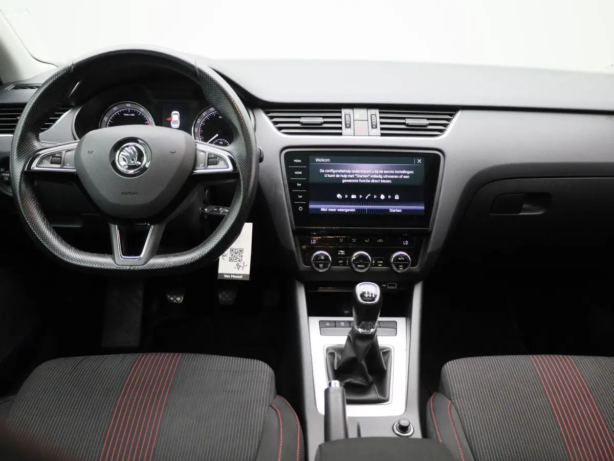1.0 TSI Greentech Ambition Business | Apple Carplay / Android Auto | Panoramadak | Parkeersensoren |