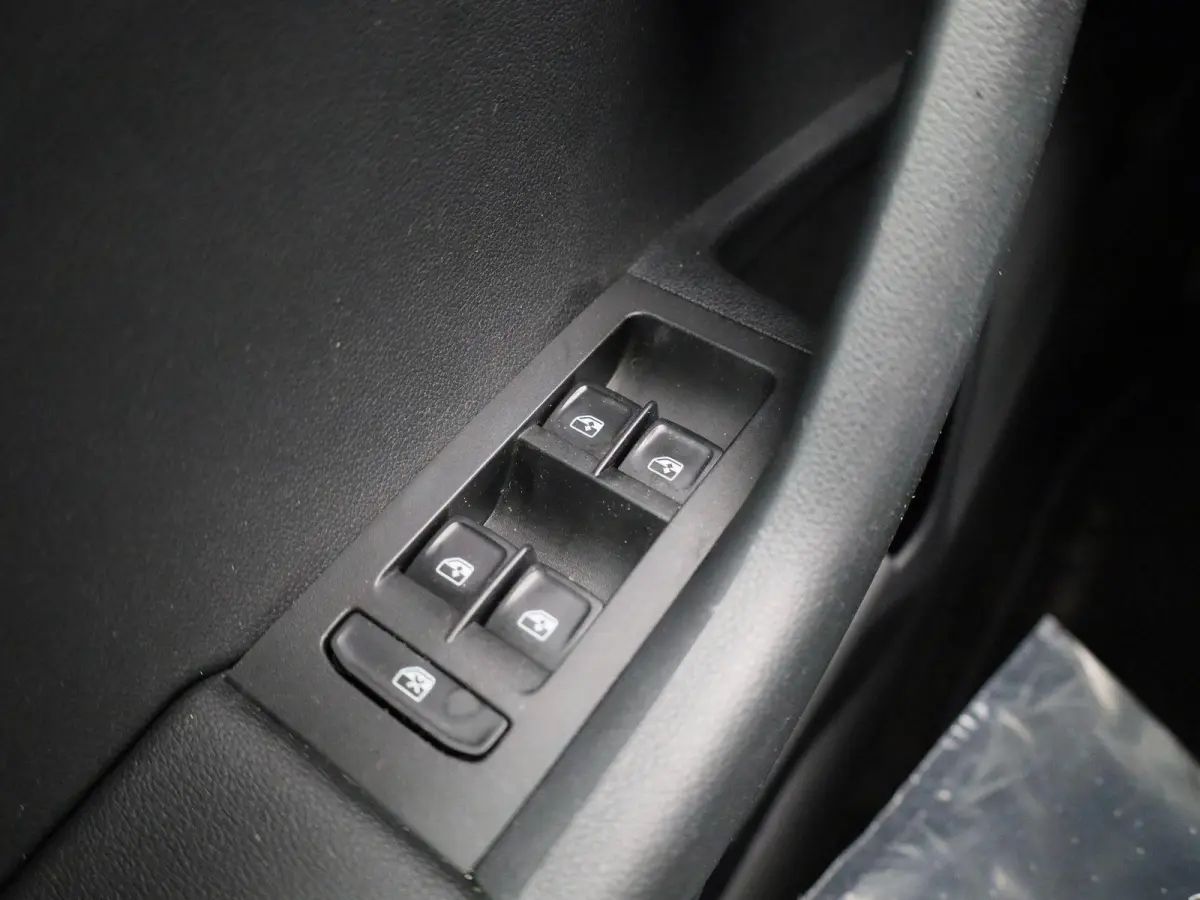 1.0 TSI Greentech Ambition Business | Apple Carplay / Android Auto | Panoramadak | Parkeersensoren |