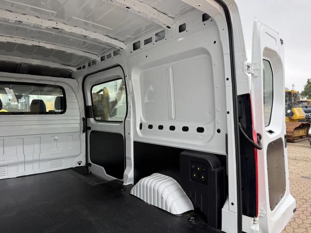 77kWh 204PK Nieuw model! L2H2 Glaspack/Camper 300km WLTP Snelladen LED Carplay Cruise control Camera Airco Parkeersensoren v+a