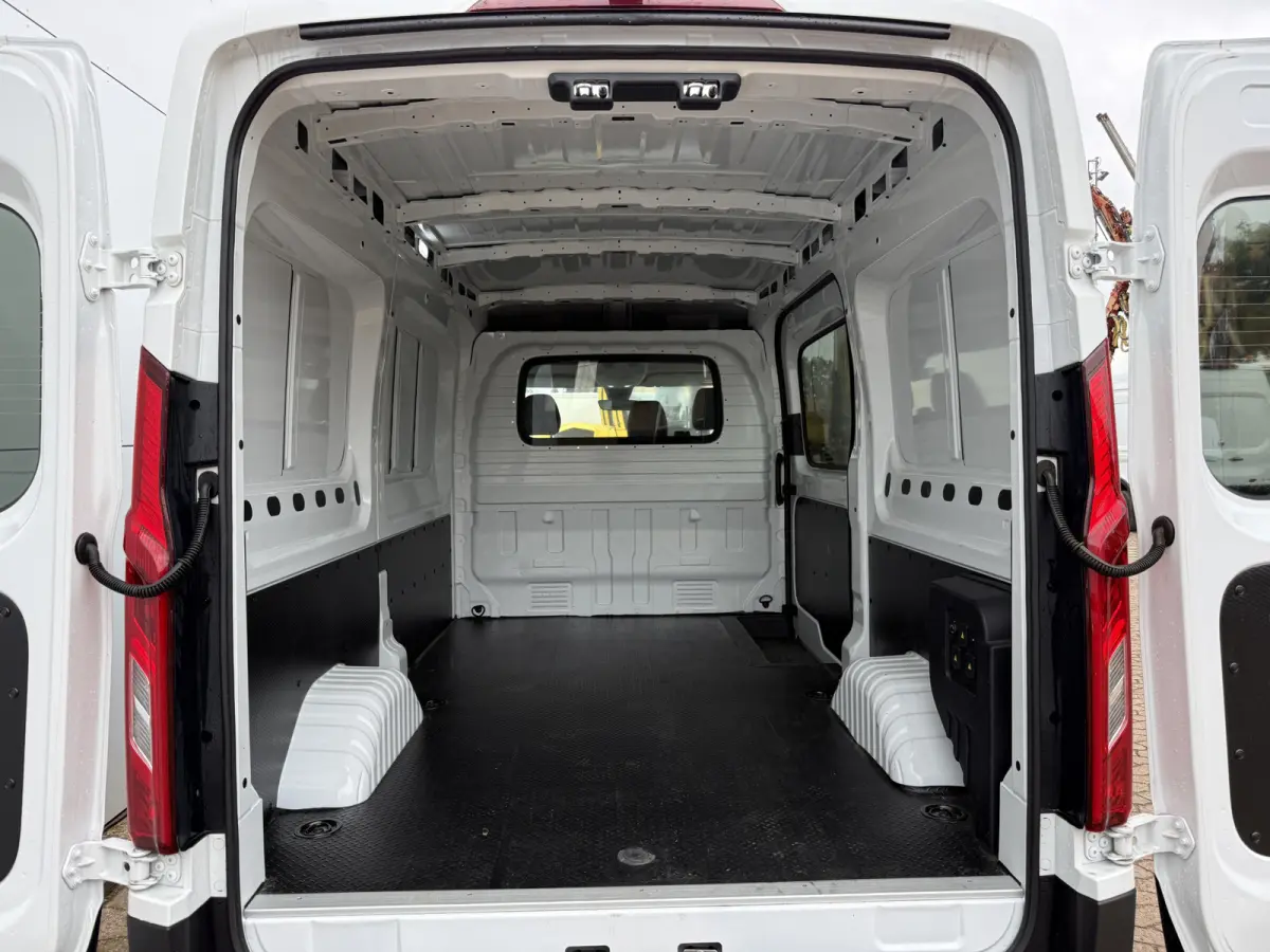 77kWh 204PK Nieuw model! L2H2 Glaspack/Camper 300km WLTP Snelladen LED Carplay Cruise control Camera Airco Parkeersensoren v+a