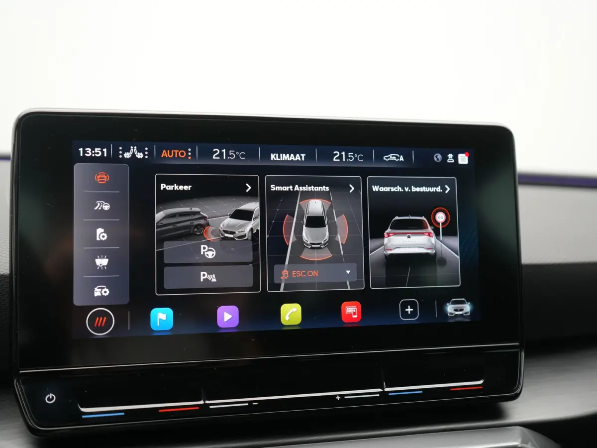 1.4 e-Hybrid VZ PHEV 245pk Dealer O.H | Trekhaak Af Fabriek | Camera | Sfeerverlichting | Sportstoelen & Stuur Verwarmd | Apple Carplay | Keyless | Virtual | Navigatie | DAB | 19"L.M | Cruis