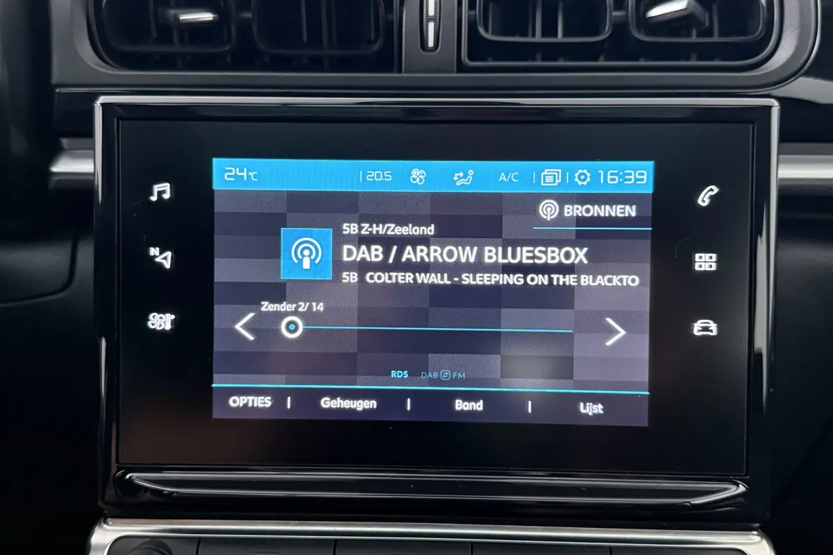 83 PK Business+ Carplay Cruise LED