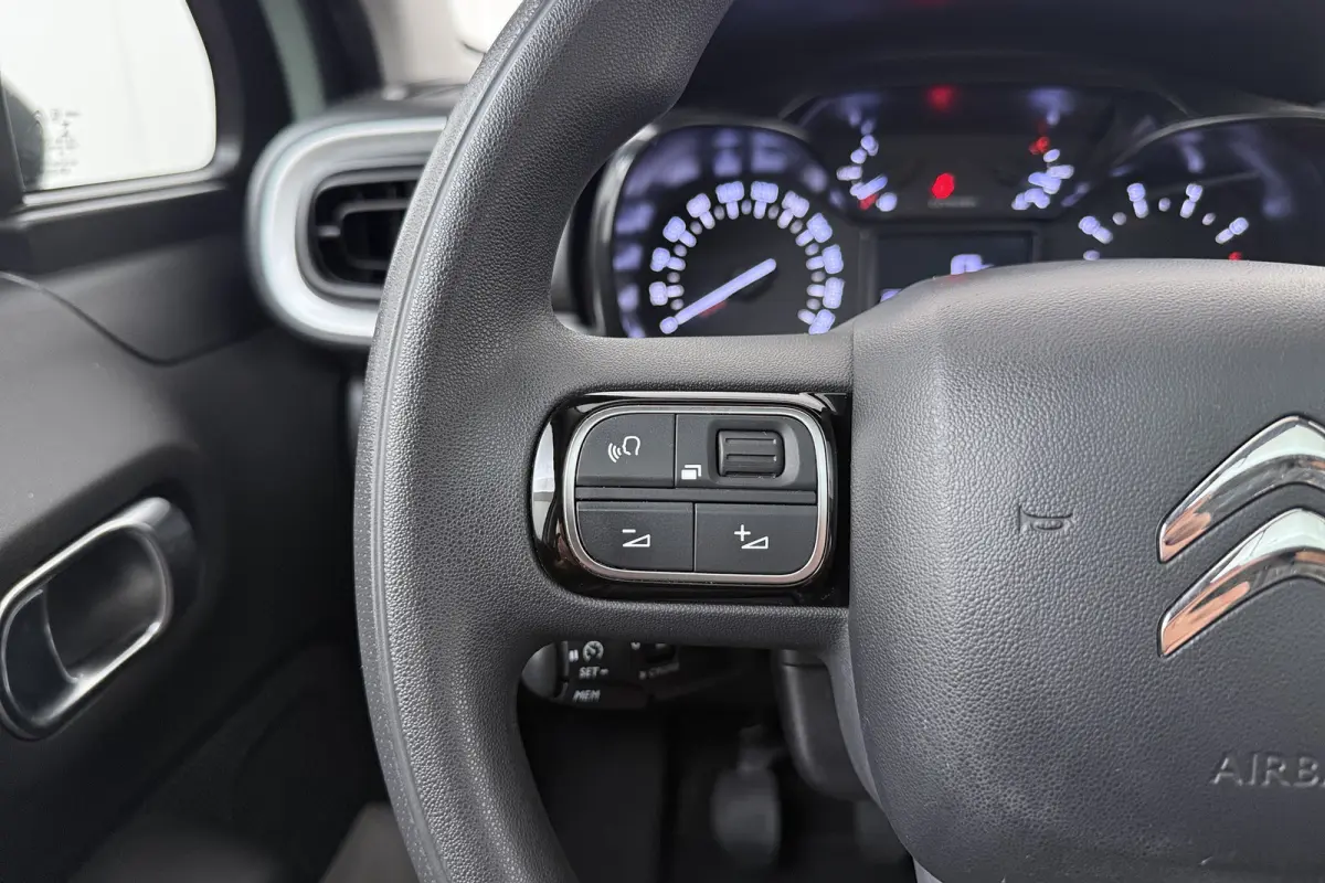 83 PK Business+ Carplay Cruise LED