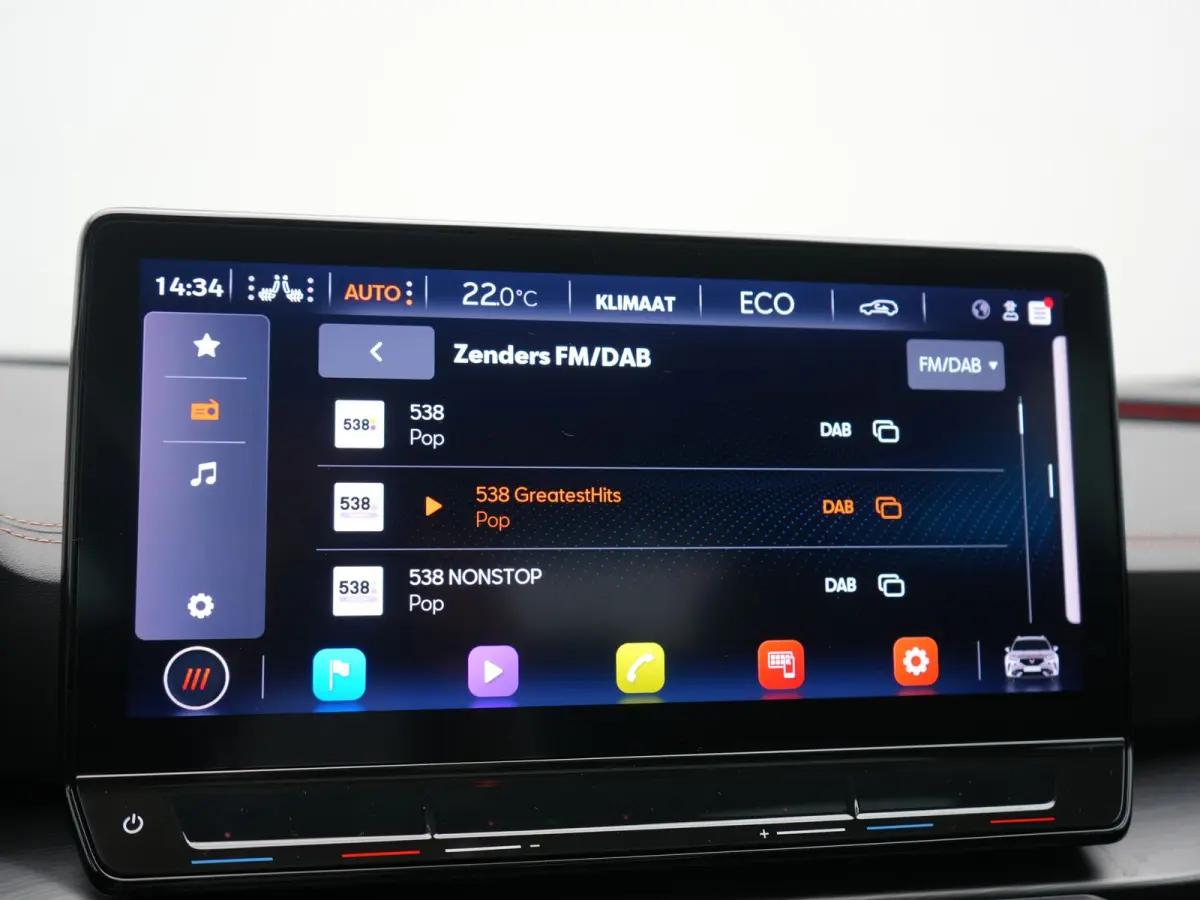 1.4 e-Hybrid VZ Copper Edition PHEV 245pk Dealer O.H | Panodak | Adaptive Cruise | Camera | Sportstoelen & Stuur Verwarmd | Keyless | Blis | Sfeerverlichting | Apple Carplay | DAB | Navigati