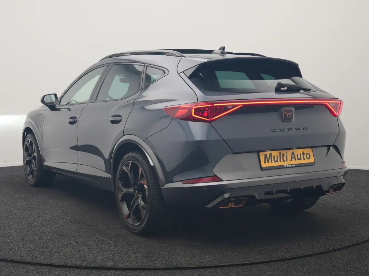 1.4 e-Hybrid VZ Copper Edition PHEV 245pk Dealer O.H | Panodak | Adaptive Cruise | Camera | Sportstoelen & Stuur Verwarmd | Keyless | Blis | Sfeerverlichting | Apple Carplay | DAB | Navigati