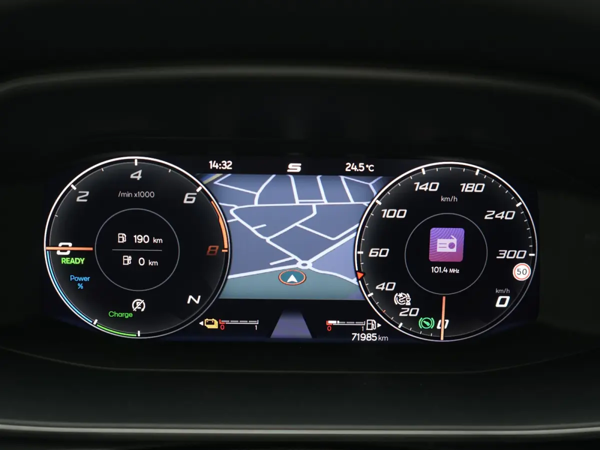 1.4 e-Hybrid VZ Copper Edition PHEV 245pk Dealer O.H | Panodak | Adaptive Cruise | Camera | Sportstoelen & Stuur Verwarmd | Keyless | Blis | Sfeerverlichting | Apple Carplay | DAB | Navigati