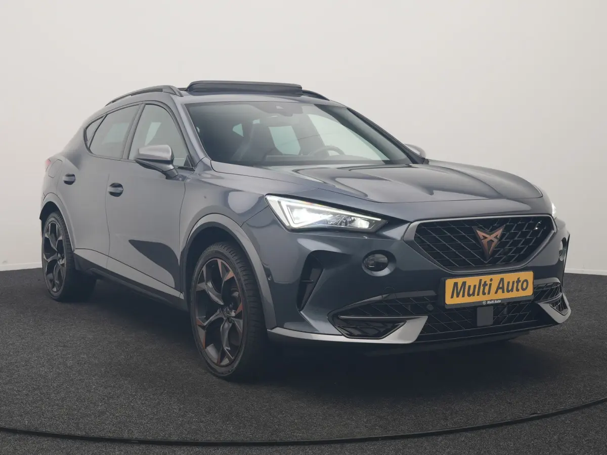 1.4 e-Hybrid VZ Copper Edition PHEV 245pk Dealer O.H | Panodak | Adaptive Cruise | Camera | Sportstoelen & Stuur Verwarmd | Keyless | Blis | Sfeerverlichting | Apple Carplay | DAB | Navigati