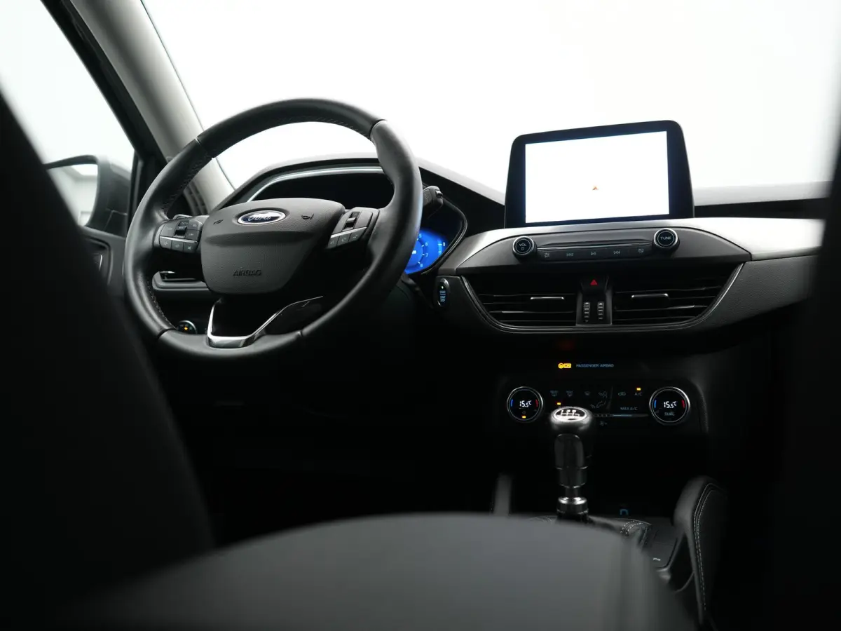 1.0 EcoBoost Hybrid Titanium Business 125pk | Camera | Apple Carplay | Keyless | Lane Assist | Elektrische Achterklep | Cruise Control | Virtual | Climate Control | Draadloze Telefoonlader |