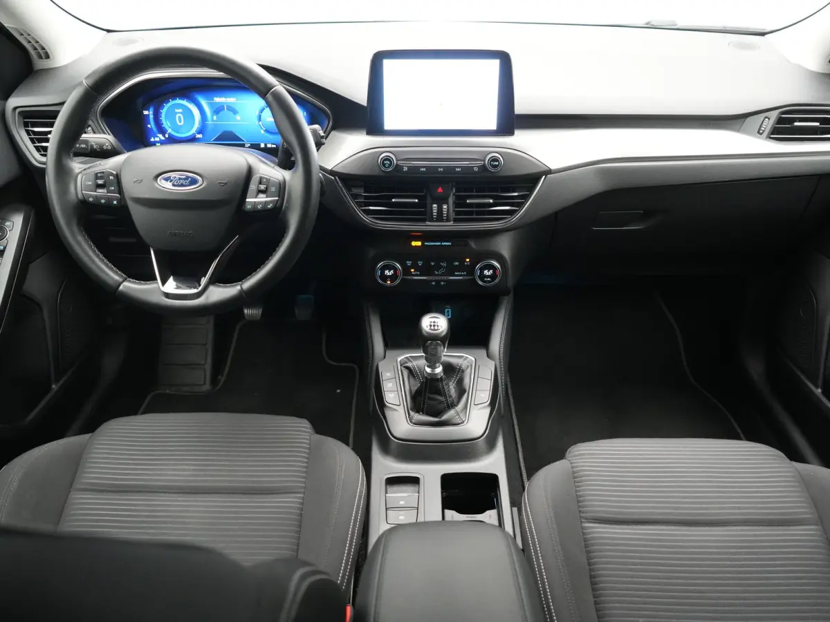 1.0 EcoBoost Hybrid Titanium Business 125pk | Camera | Apple Carplay | Keyless | Lane Assist | Elektrische Achterklep | Cruise Control | Virtual | Climate Control | Draadloze Telefoonlader |