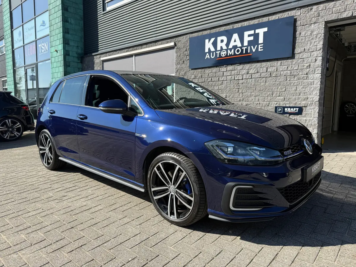 1.4 TSI PHEV 7.5 | Virtual | ACC | Apple Carplay | Camera + PDC | Climatronic | Trekhaak |