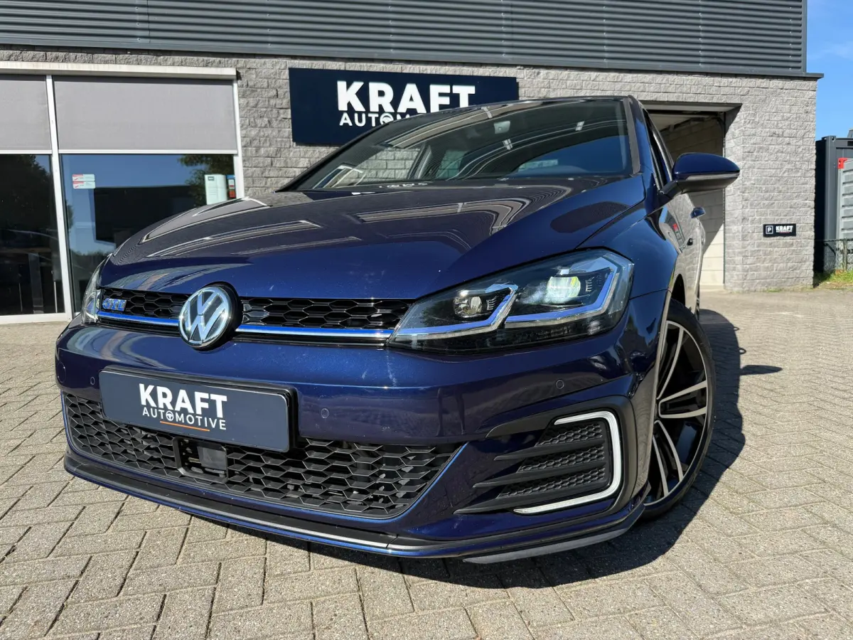 1.4 TSI PHEV 7.5 | Virtual | ACC | Apple Carplay | Camera + PDC | Climatronic | Trekhaak |