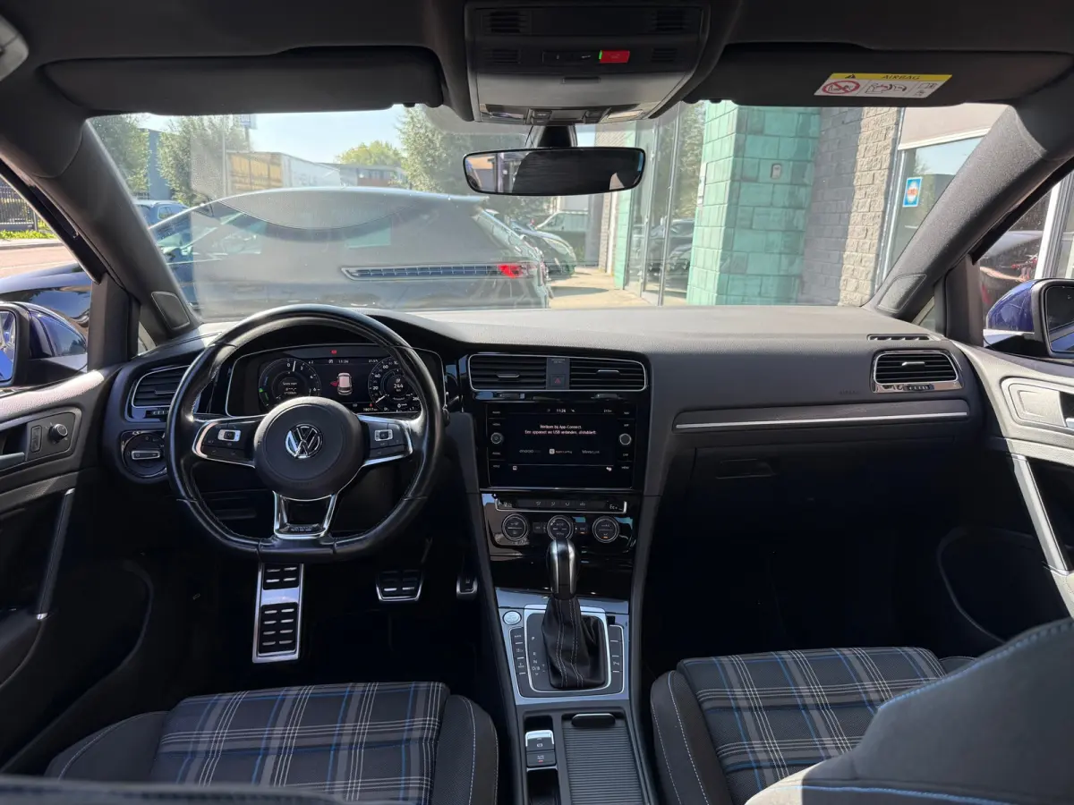 1.4 TSI PHEV 7.5 | Virtual | ACC | Apple Carplay | Camera + PDC | Climatronic | Trekhaak |