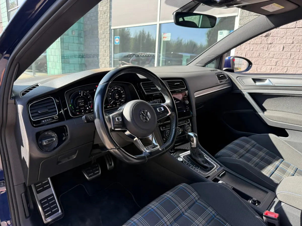 1.4 TSI PHEV 7.5 | Virtual | ACC | Apple Carplay | Camera + PDC | Climatronic | Trekhaak |