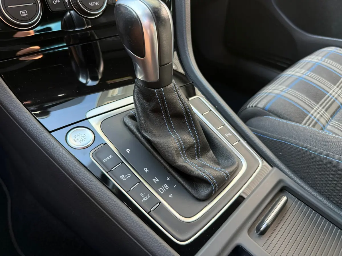 1.4 TSI PHEV 7.5 | Virtual | ACC | Apple Carplay | Camera + PDC | Climatronic | Trekhaak |