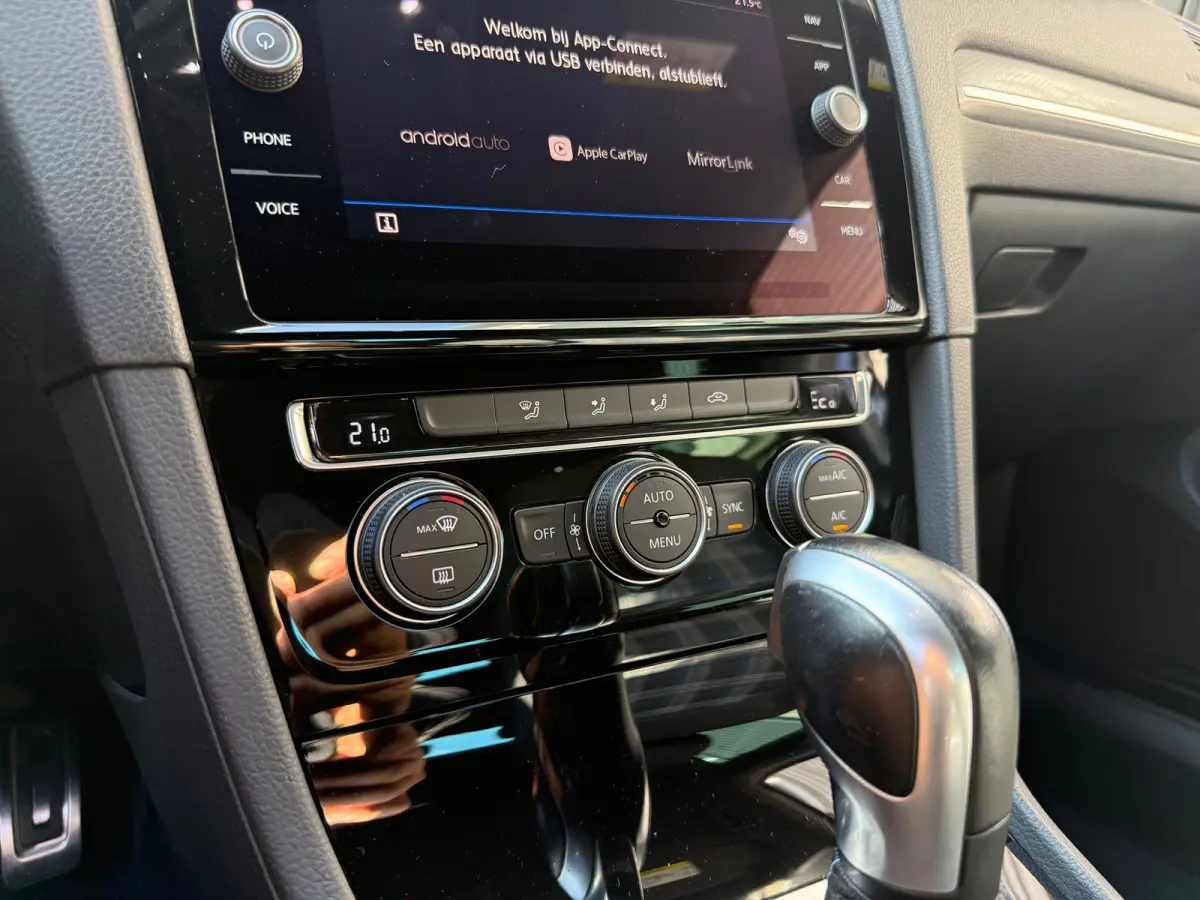 1.4 TSI PHEV 7.5 | Virtual | ACC | Apple Carplay | Camera + PDC | Climatronic | Trekhaak |