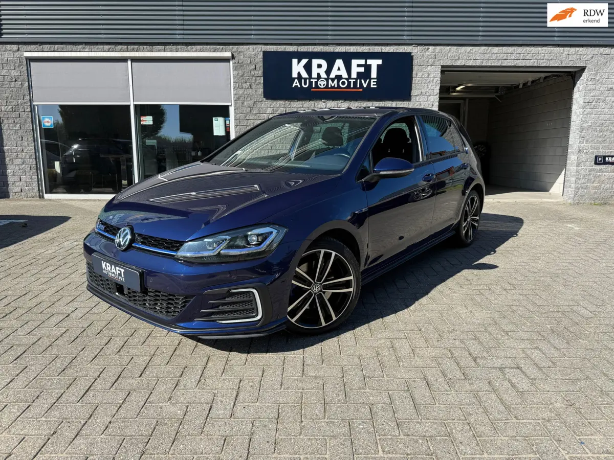 1.4 TSI PHEV 7.5 | Virtual | ACC | Apple Carplay | Camera + PDC | Climatronic | Trekhaak |