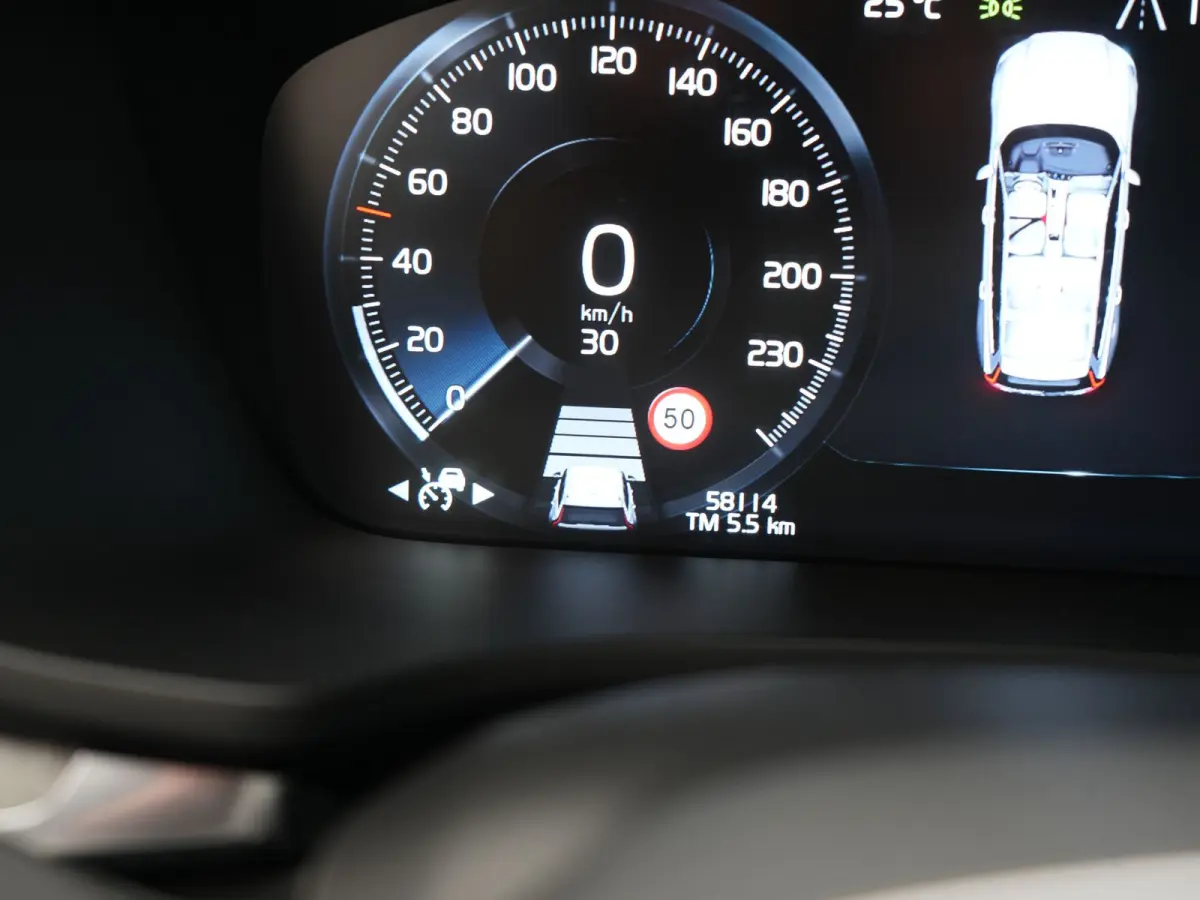 T6 Recharge AWD Inscription PHEV 340pk Dealer O.H | Trekhaak Af Fabriek | Panodak | Adaptive Cruise | Harman / Kardon | 360 Camera | Lederen Sportstoelen Memory & Verwarmd | Stuurverwarming 
