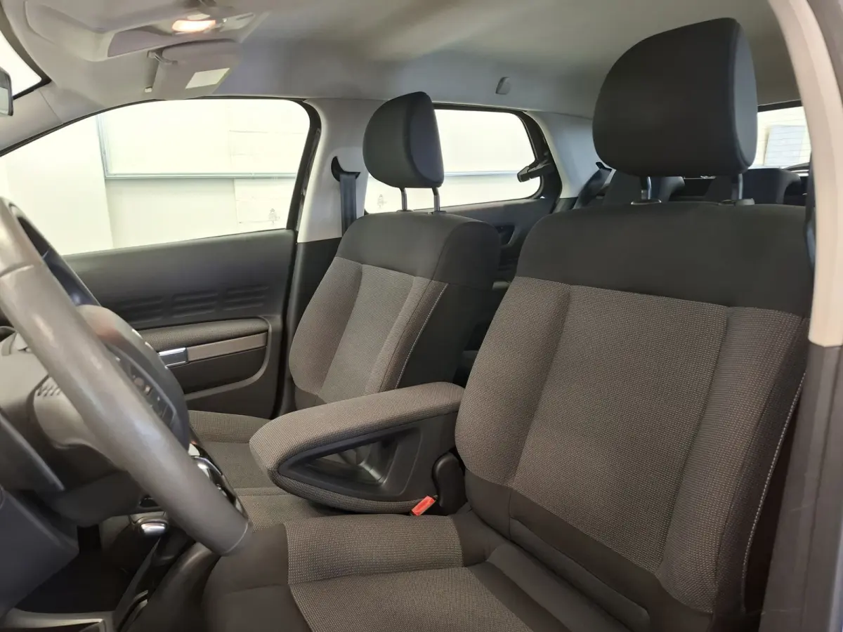 1.2 PureTech Feel Navigatie 100% Dealer onderhouden PDC Allseason