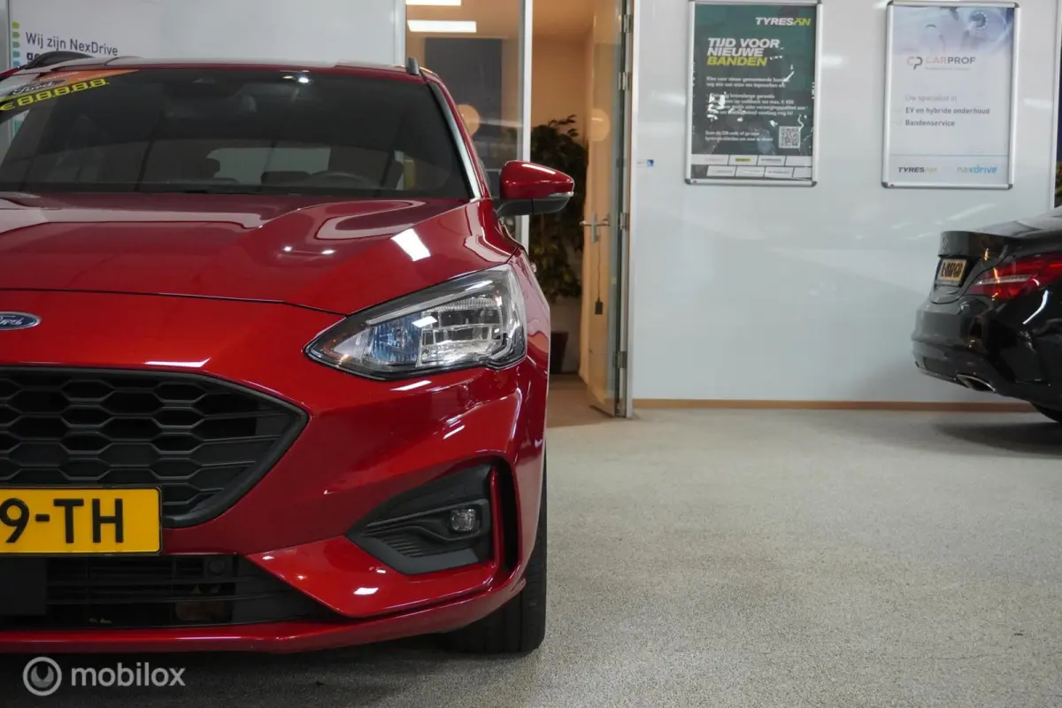 1.0 EcoBoost Hybrid ST Line X Business