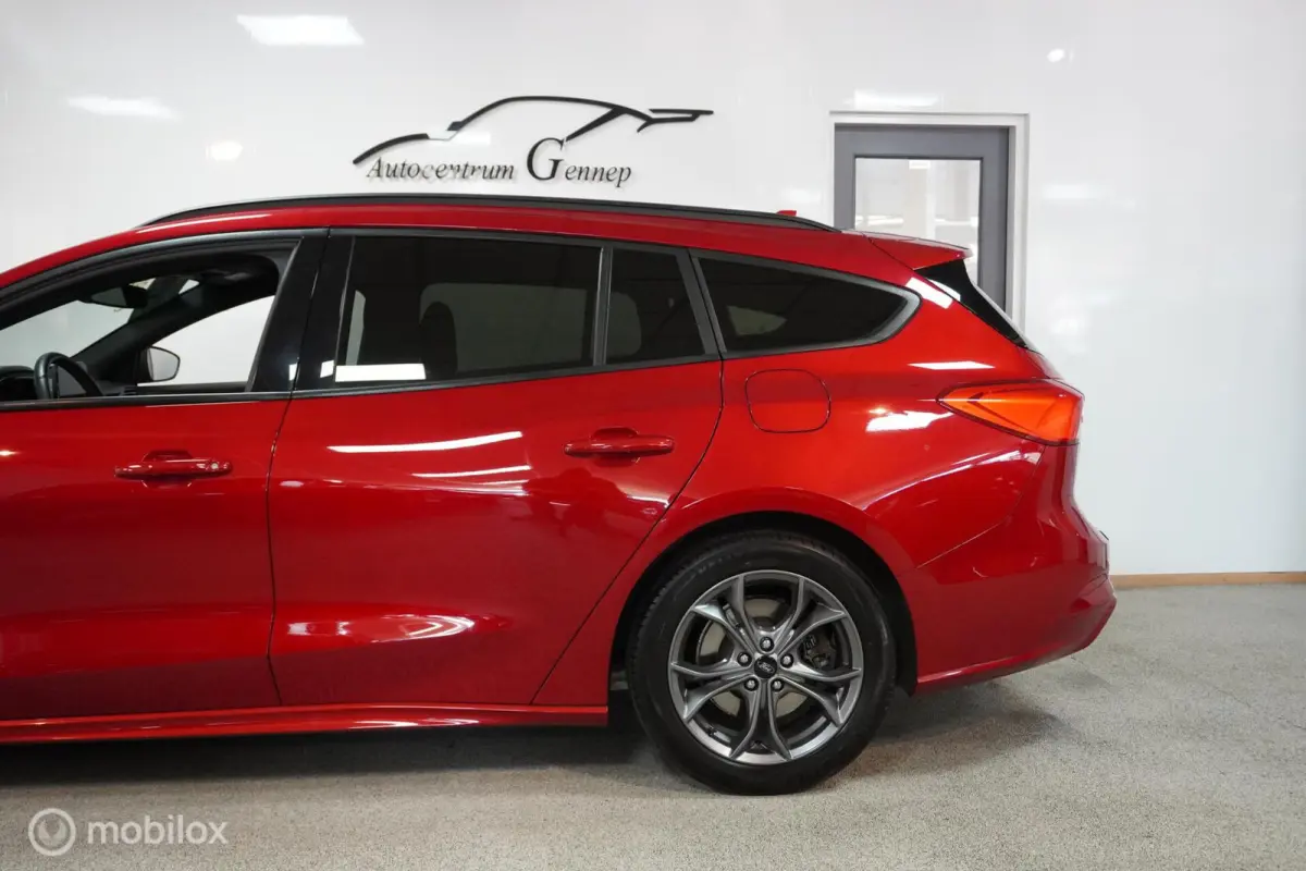 1.0 EcoBoost Hybrid ST Line X Business