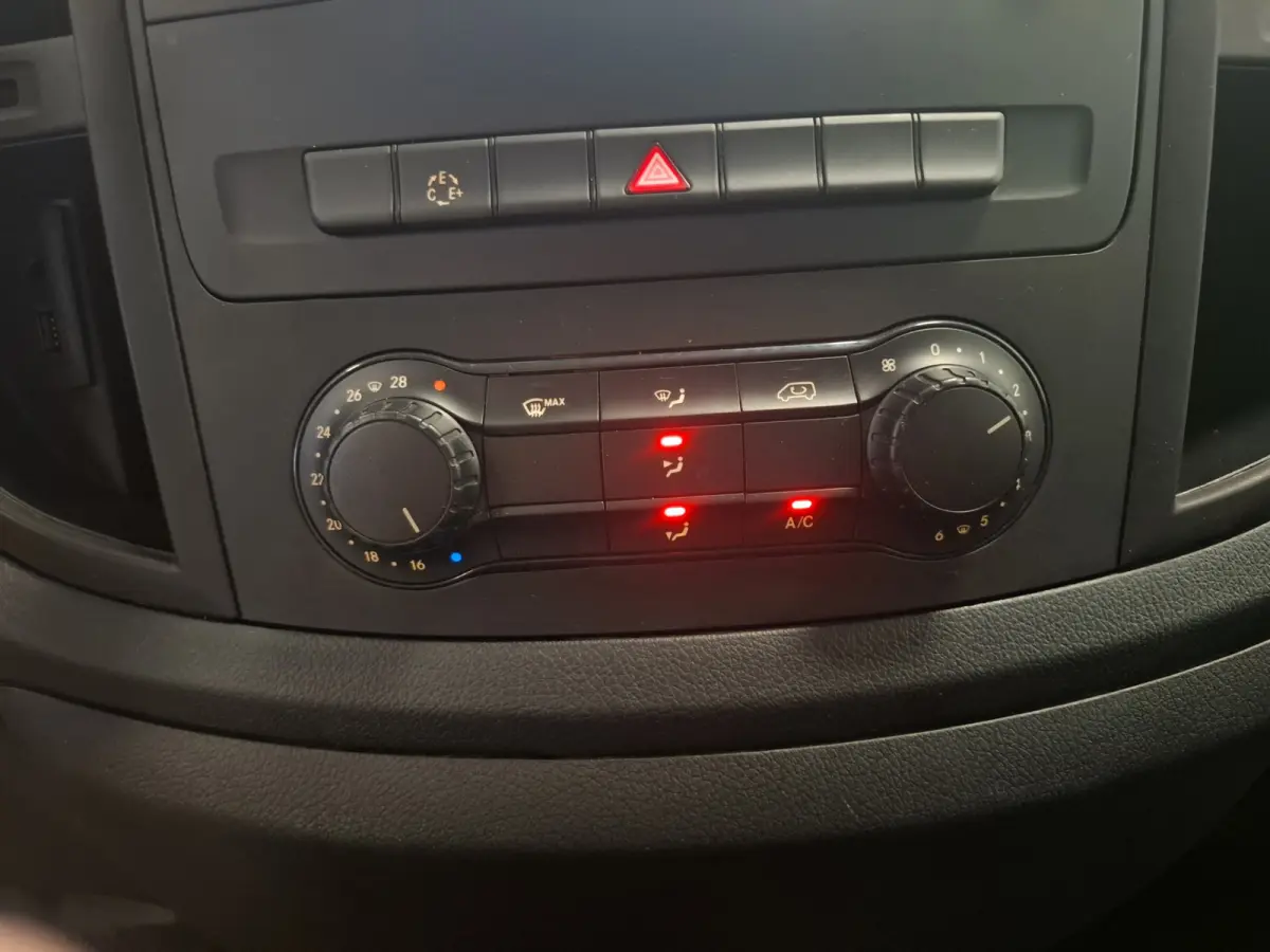 EVito Lang 41 kWh SOH 92% Airco Camera 3p Mooi!