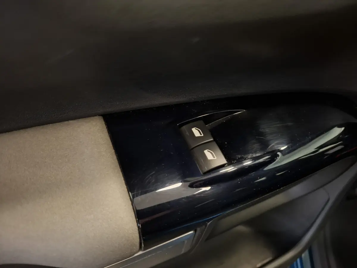 1.2 PureTech Shine Plus Automaat Distributie v.v 2026 Trekhaak