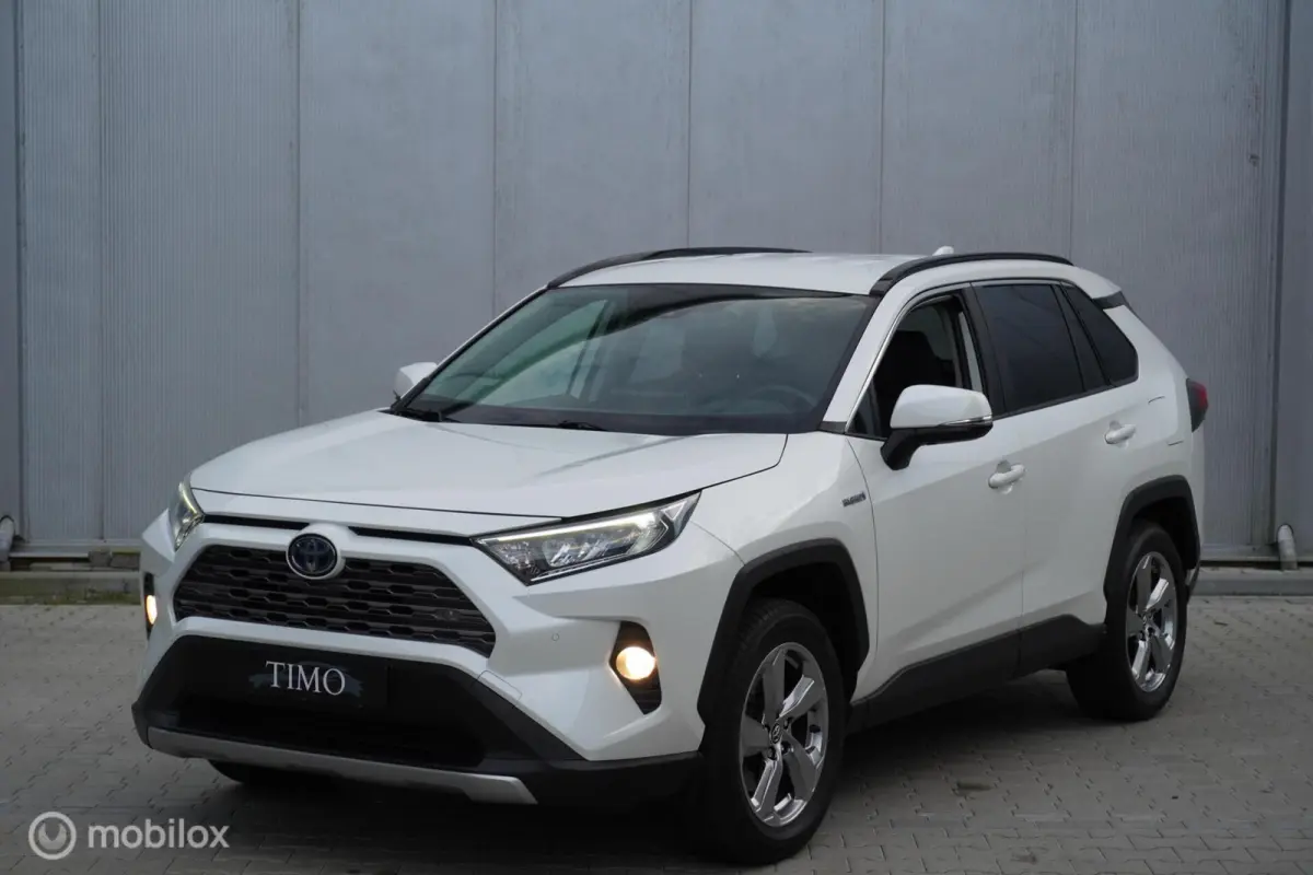 2.5 Hybrid AWD Dynamic