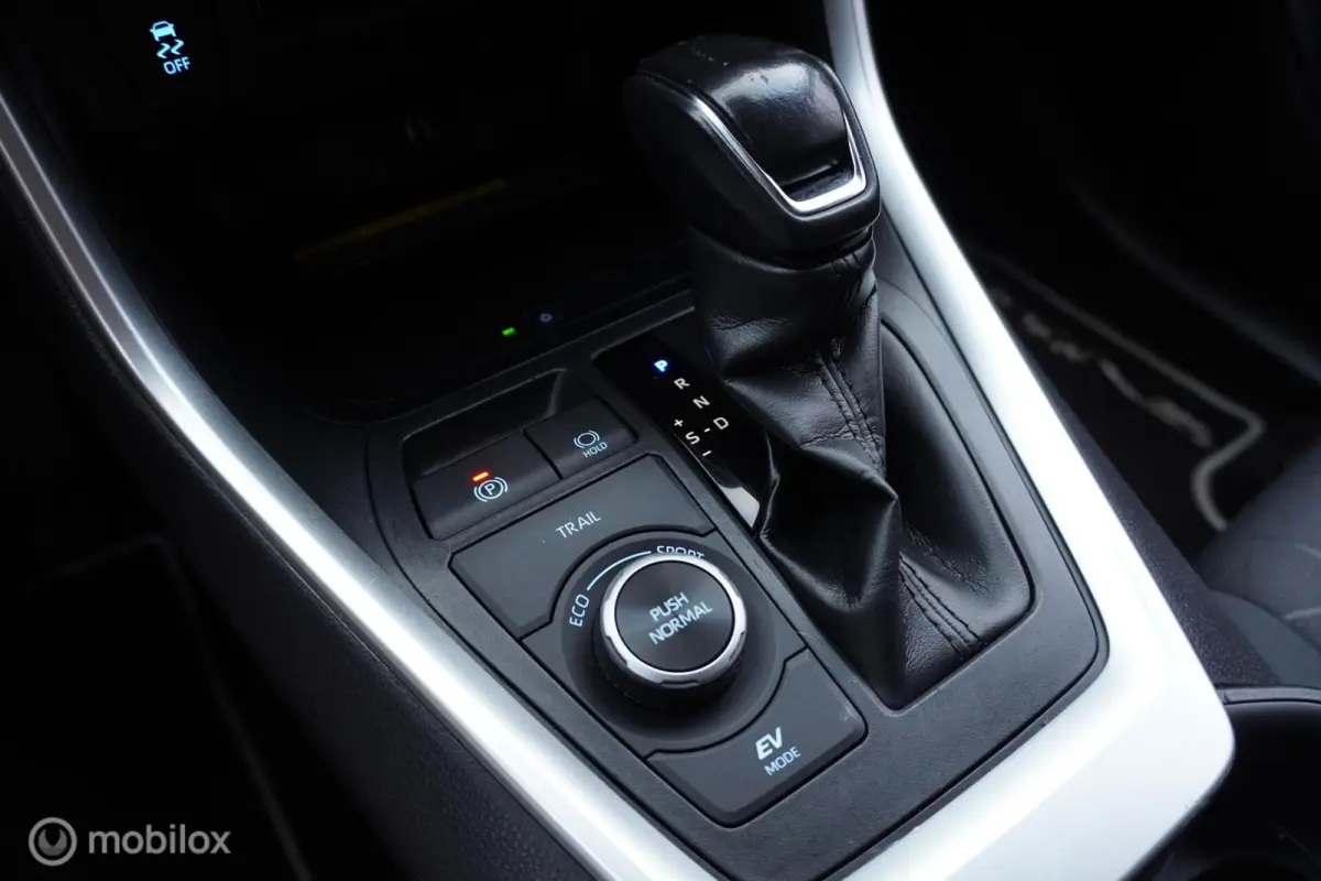 2.5 Hybrid AWD Dynamic