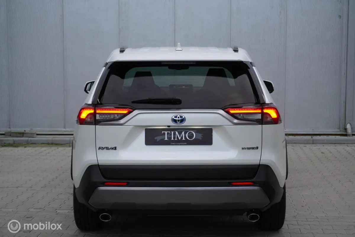 2.5 Hybrid AWD Dynamic