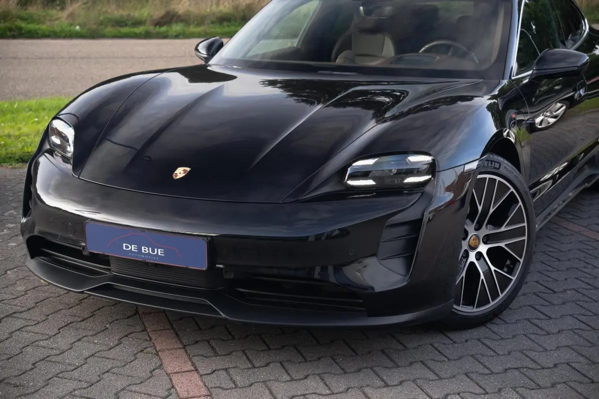 4S Performance 84 kWh|Matrix|Chrono|Achteras besturing|Panoramadak|Olea Leder|Bose|Luchtvering|Full Option|Dealer Onderhouden