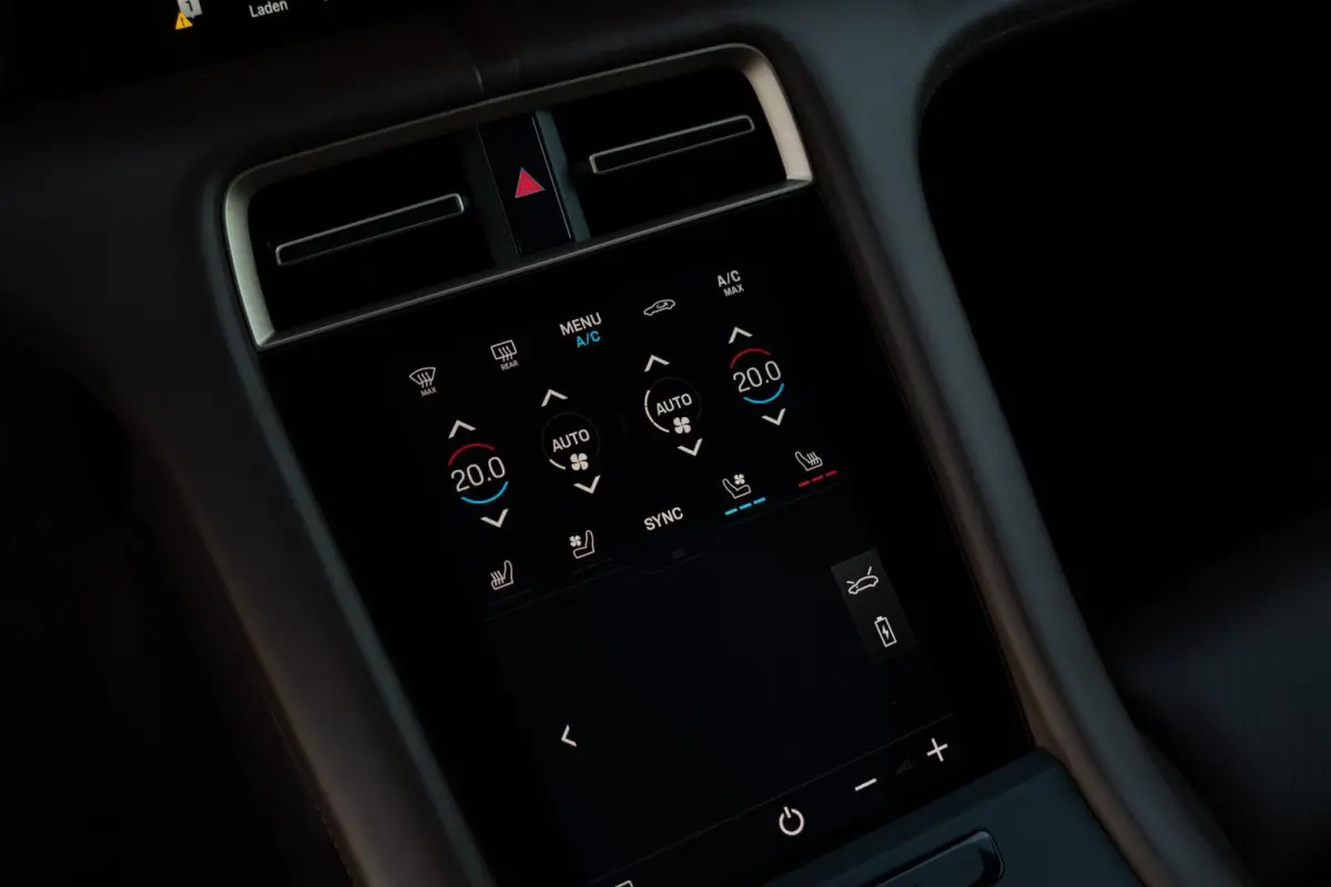 4S Performance 84 kWh|Matrix|Chrono|Achteras besturing|Panoramadak|Olea Leder|Bose|Luchtvering|Full Option|Dealer Onderhouden