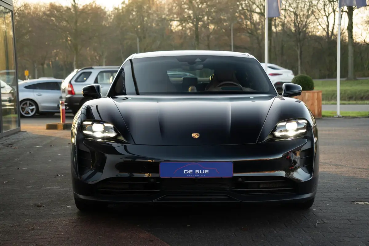4S Performance 84 kWh|Matrix|Chrono|Achteras besturing|Panoramadak|Olea Leder|Bose|Luchtvering|Full Option|Dealer Onderhouden