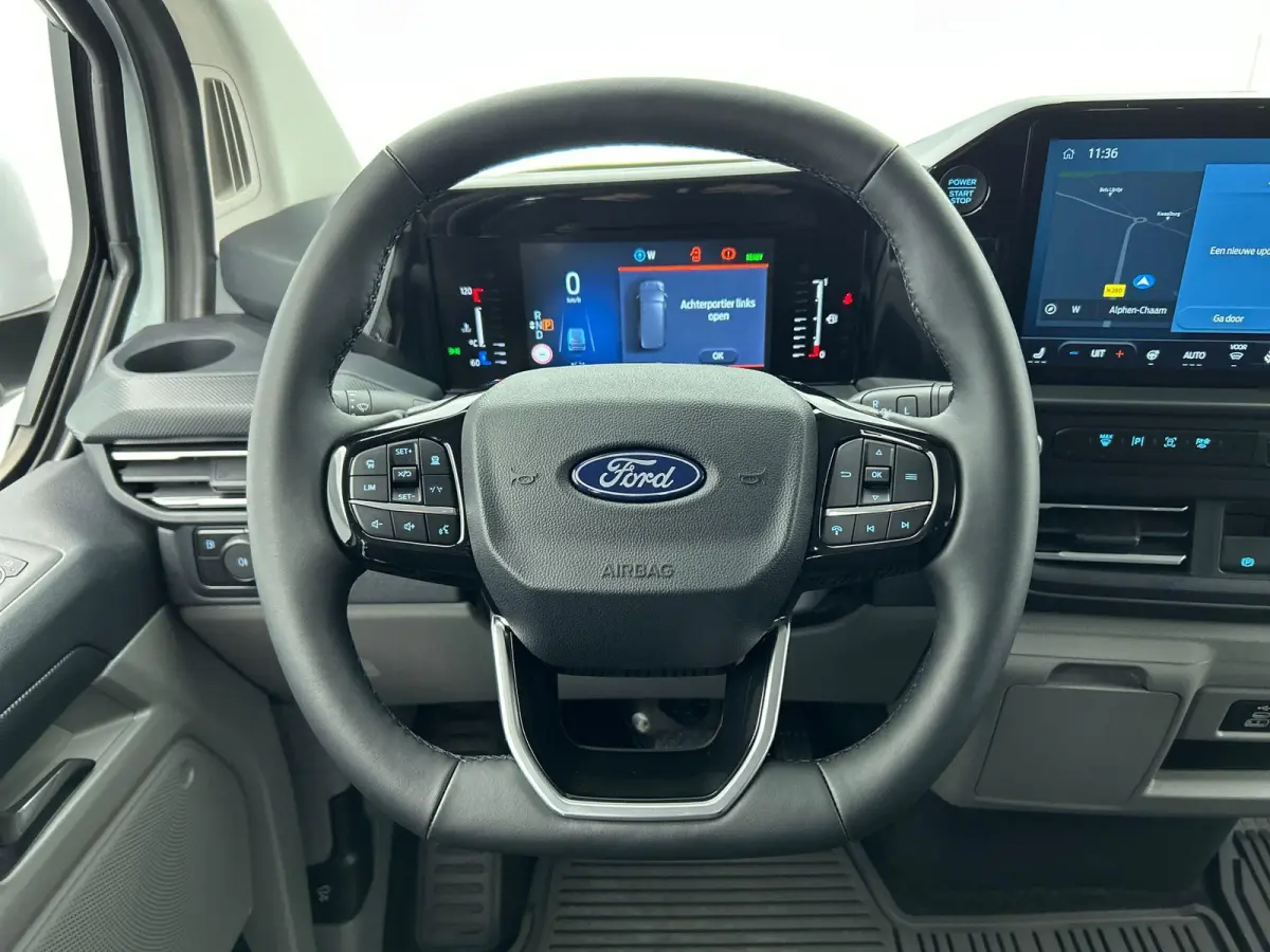 340 2.5 PHEV L2H1 Limited Automaat Incl. BTW/BPM! Airco ECC 2 x Schuifdeur Asisstance Pack Premium Full Options!