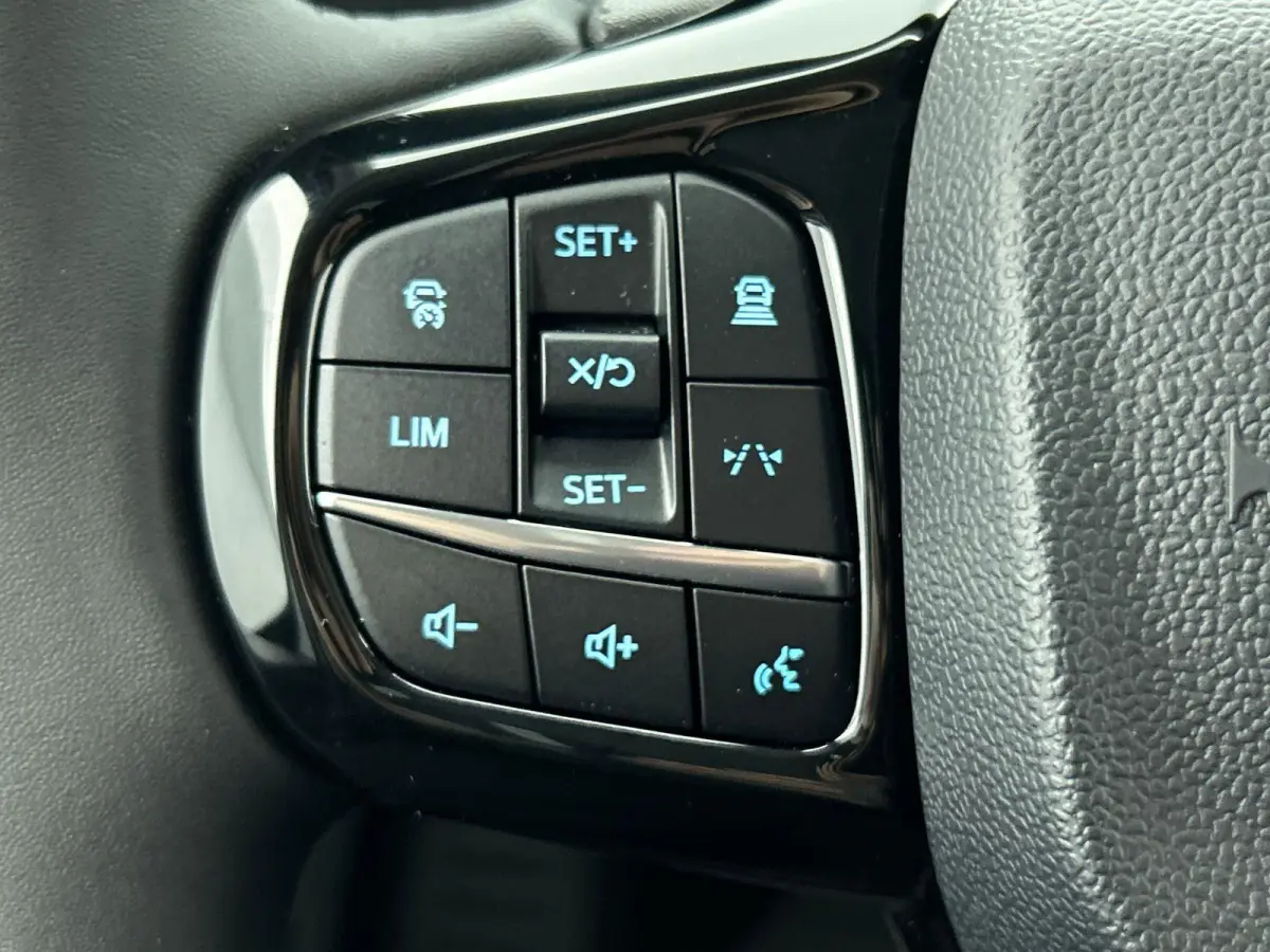 340 2.5 PHEV L2H1 Limited Automaat Incl. BTW/BPM! Airco ECC 2 x Schuifdeur Asisstance Pack Premium Full Options!