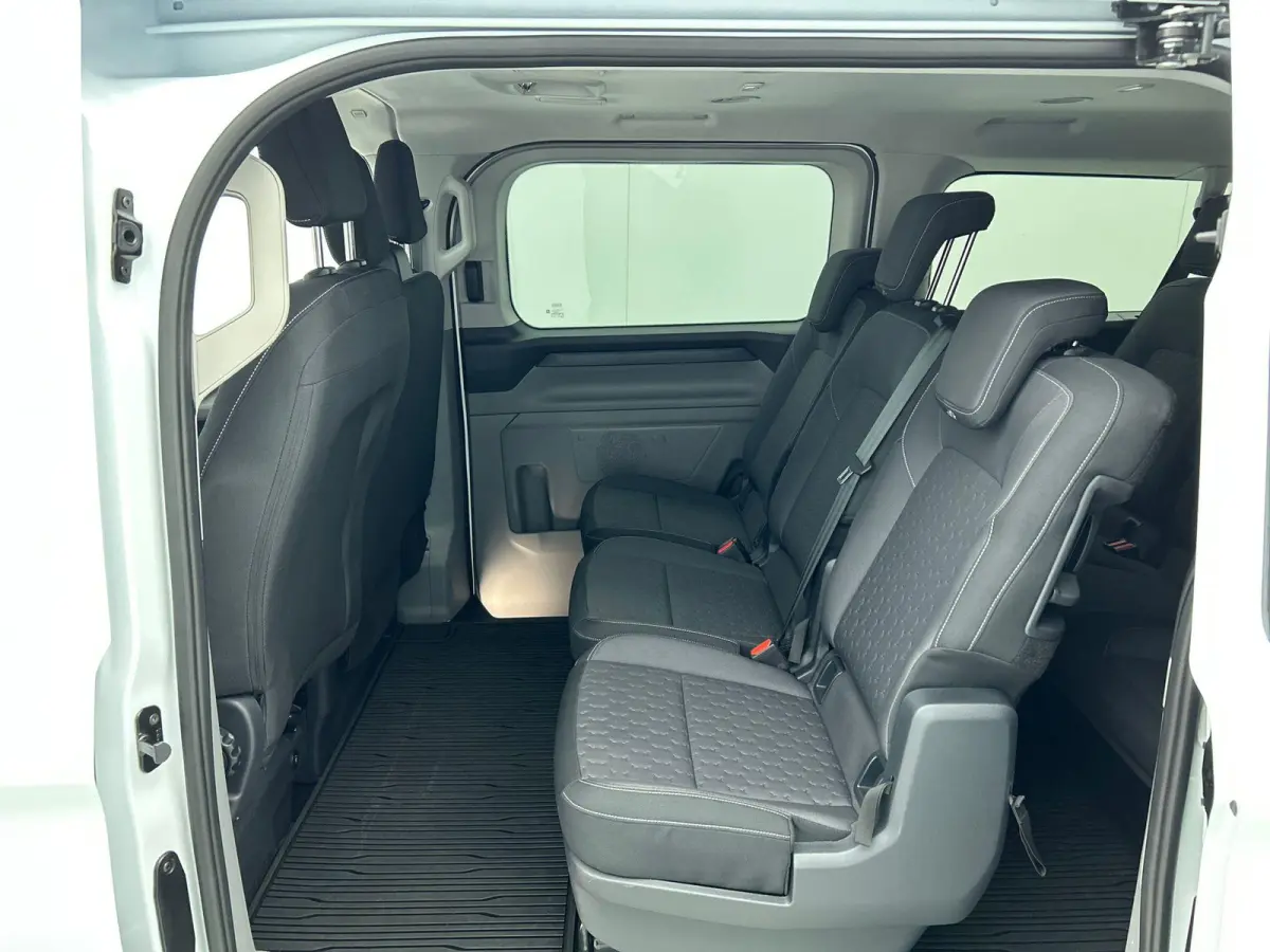 340 2.5 PHEV L2H1 Limited Automaat Incl. BTW/BPM! Airco ECC 2 x Schuifdeur Asisstance Pack Premium Full Options!
