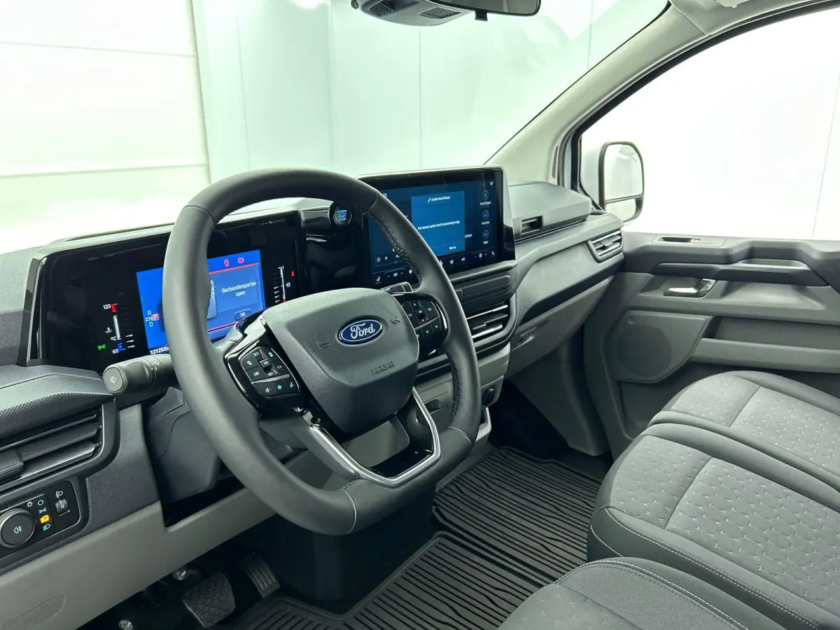 340 2.5 PHEV L2H1 Limited Automaat Incl. BTW/BPM! Airco ECC 2 x Schuifdeur Asisstance Pack Premium Full Options!