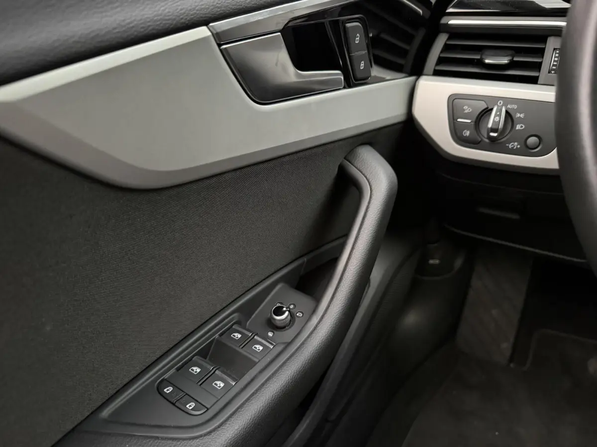 35 TFSI Advanced Edition | Digital Cockpit | Full LED | CarPlay | Adaptive Cruise | Climate | Navigatie